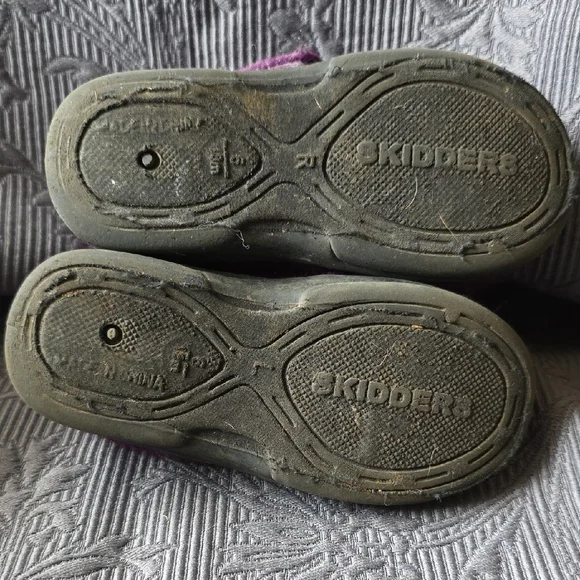 Cozy Purple Skidders Shoes - Picture 3 of 4